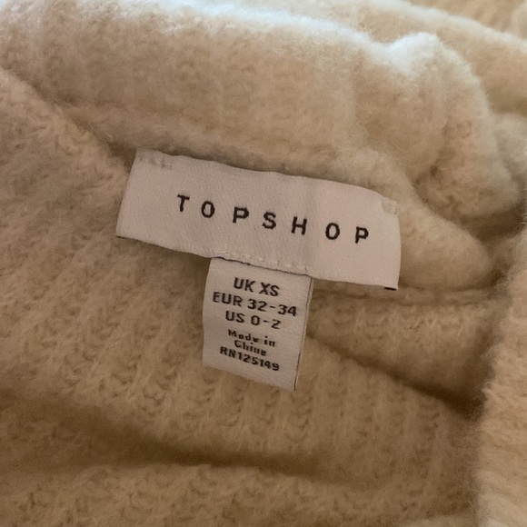 Topshop Camel turtle neck Sweater, ribbed Color Ivory , 0-2, NWOT - Picture 4 of 11